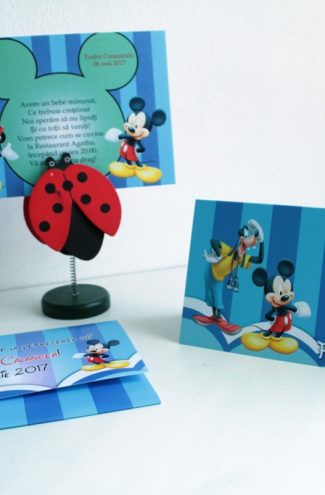 Invitatie albastra pentru botez cu Mickey Mouse